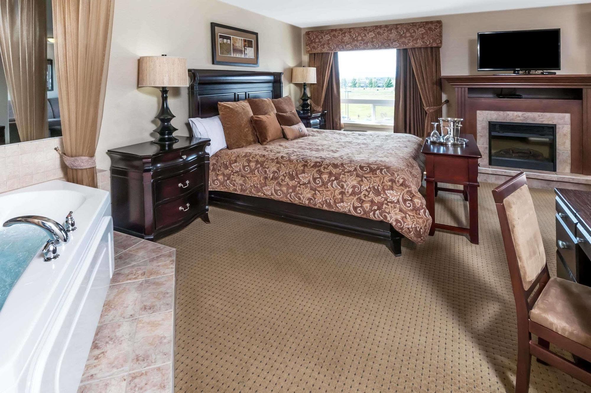 Ramada By Wyndham High River Exteriér fotografie
